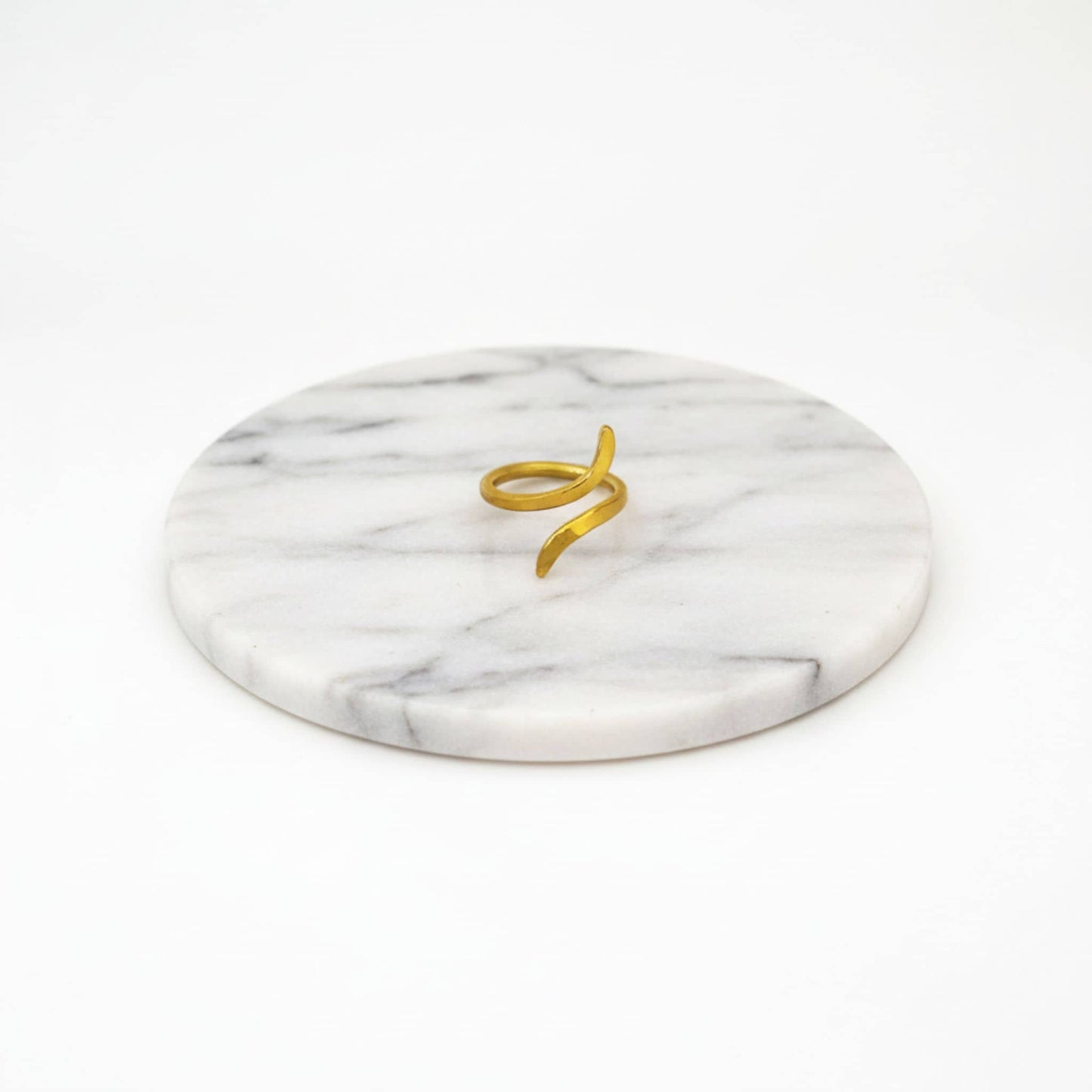 Coiled Band Ring | Nema