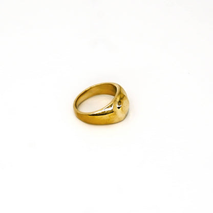 Dot Signet Band Ring | Nola