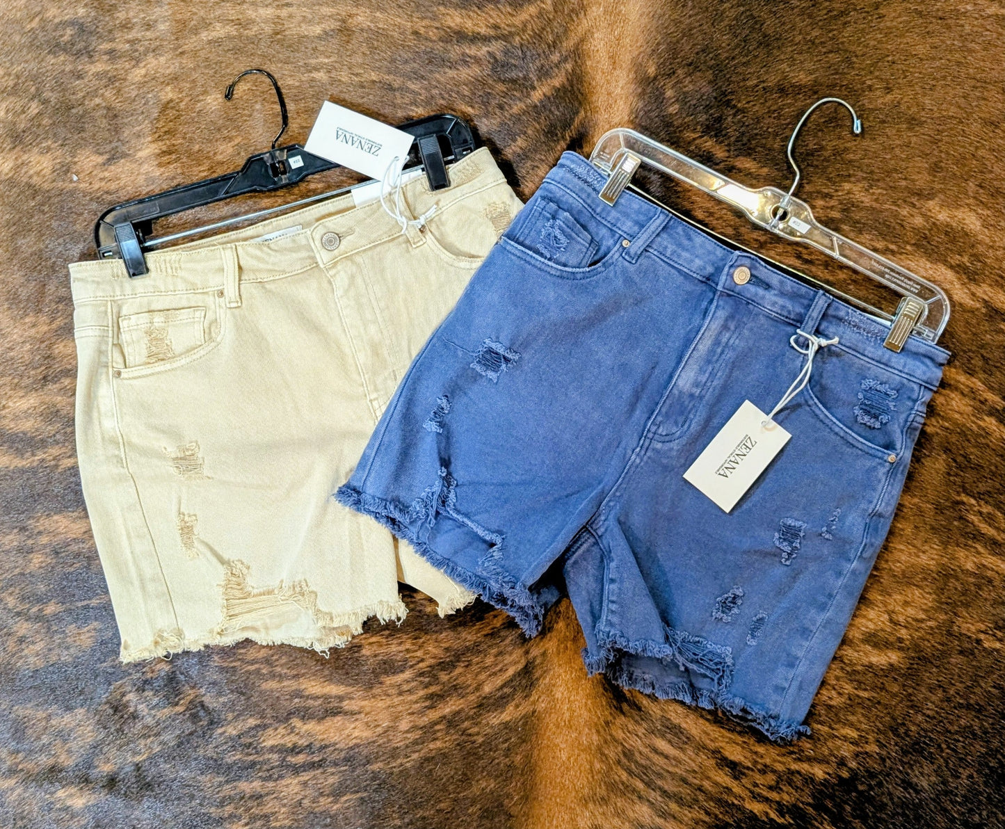 Zenana Distressed Raw Hem Denim Shorts – High Rise Stretch Cutoffs