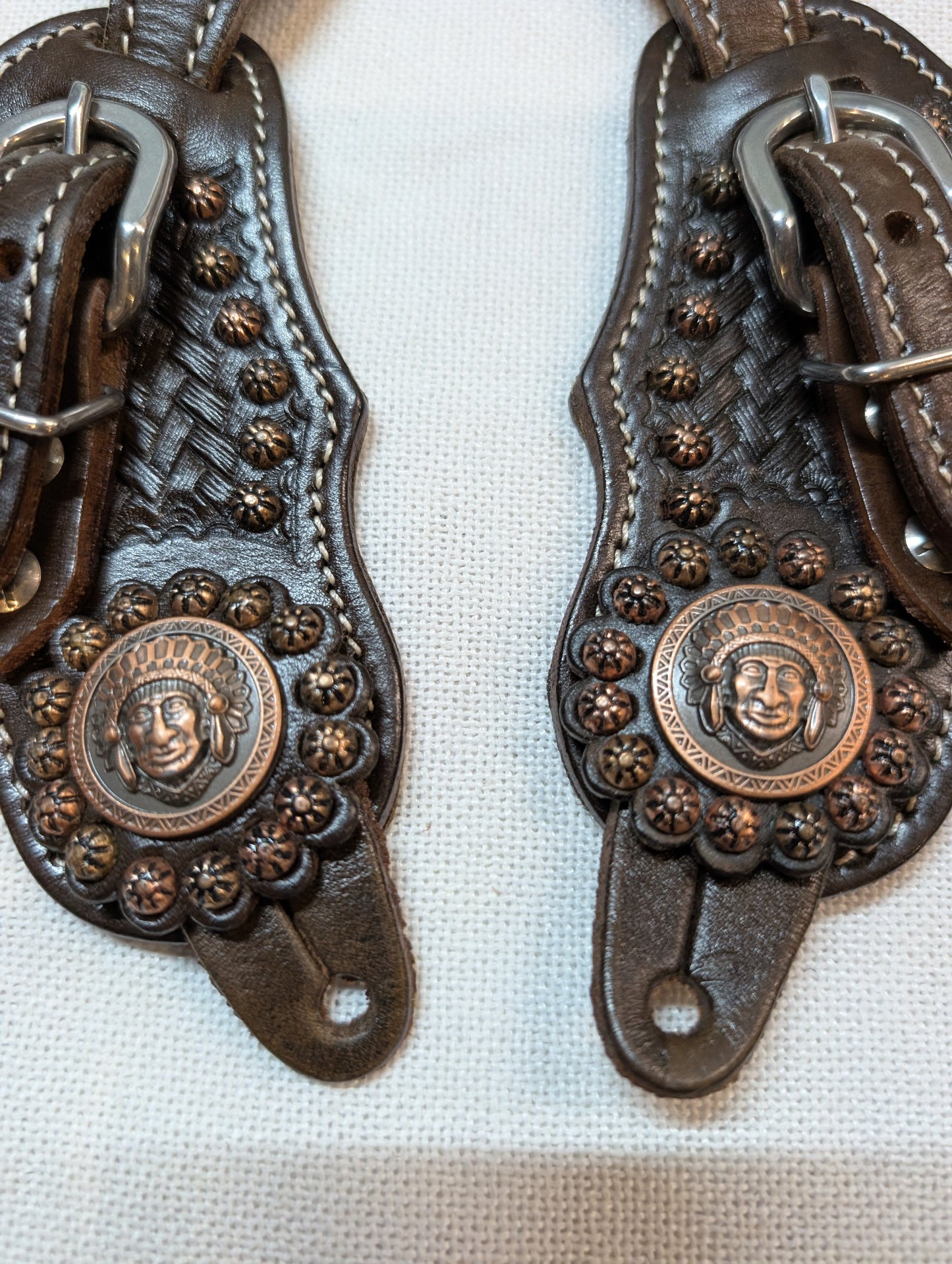 Showman Youth & Ladies Spur Straps – Basket Stamp Tooling with Vintage Indian Head Conchos