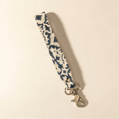 Myra Mojave Day Leather Keyfob in Dark Ivory