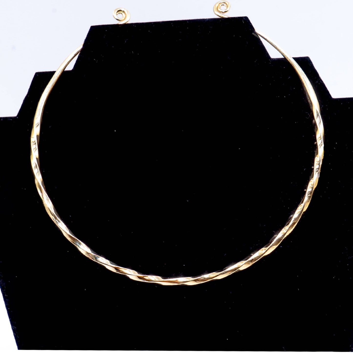 Open Collar Brass Choker Necklace for Women | Uzi
