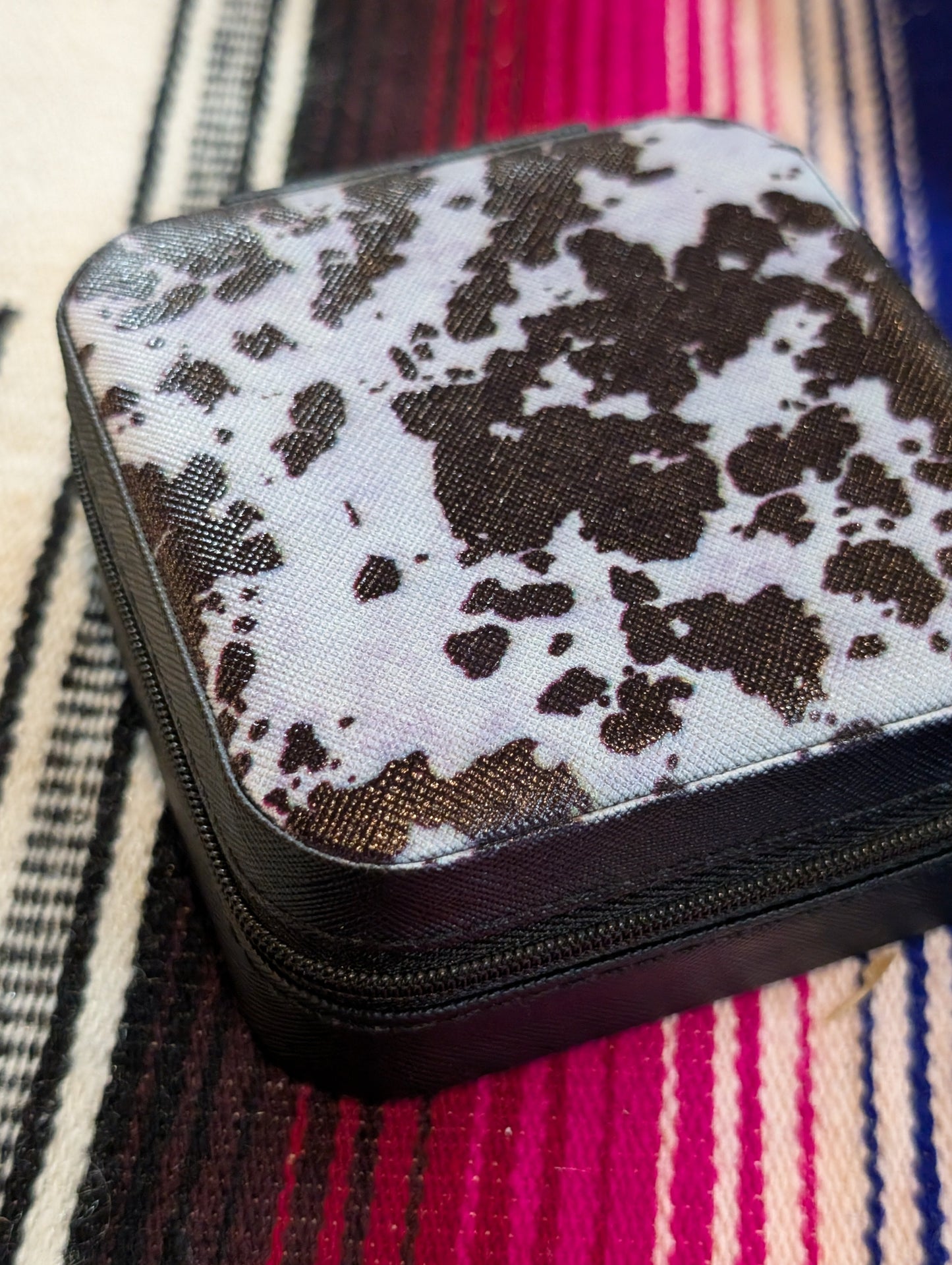 Western Style Mini Jewelry Box – Portable Travel Case (Limited Stock!)
