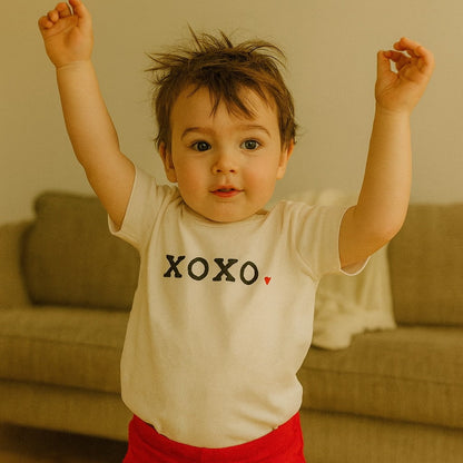 graphic tee | xoxo