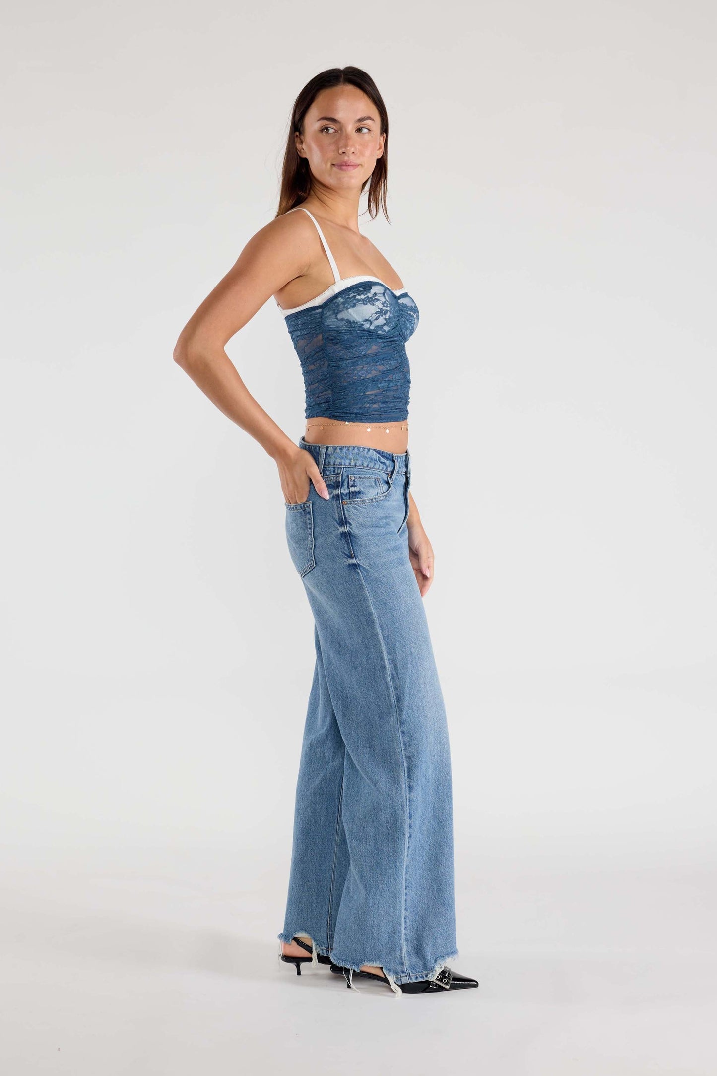Low Waist Baggy Wide Leg Jeans with Chewed Hem