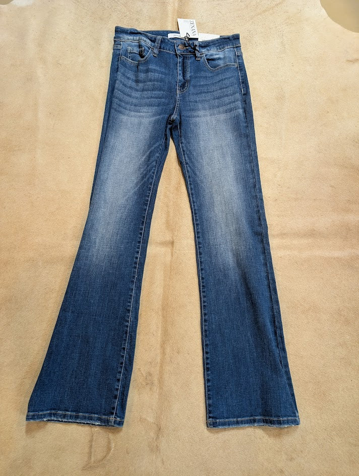 Zenana Day Work Mid-Rise Bootcut Jeans – Medium Wash
