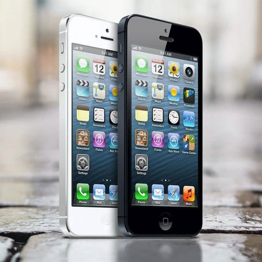 Apple iPhone 5 GSM Unlocked - Assorted Sizes and Colors (Refurbished)