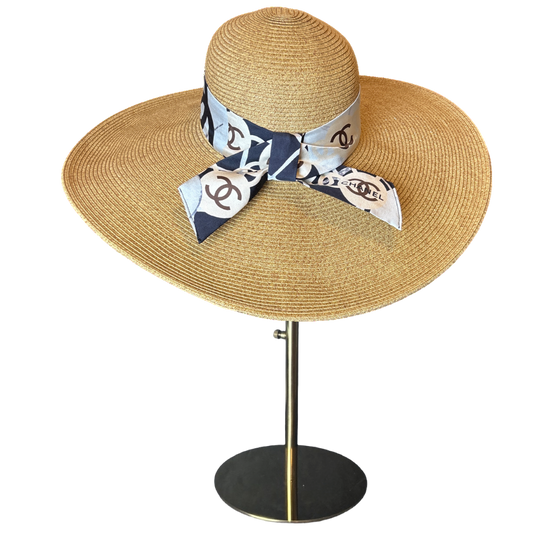 CC Logo Camellia Noir Perfect Straw Sun Hat