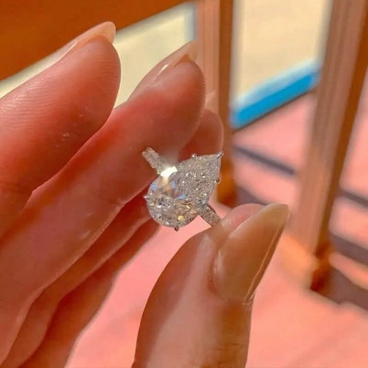 Elegant Teardrop Cubic Zirconia Engagement Ring