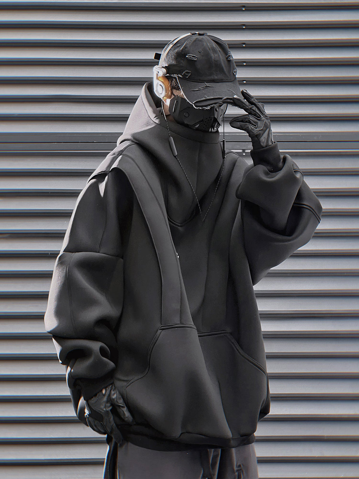 HiH50 Black Nexus Hoodie