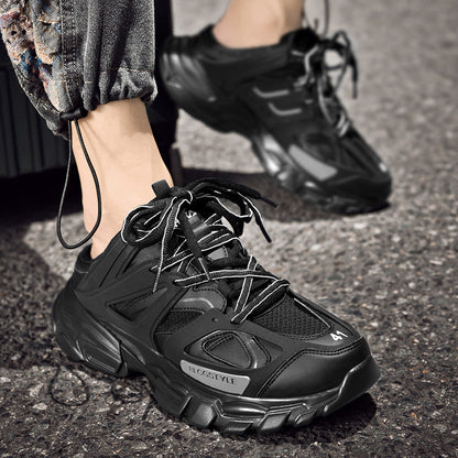 B33 Black Sneakers