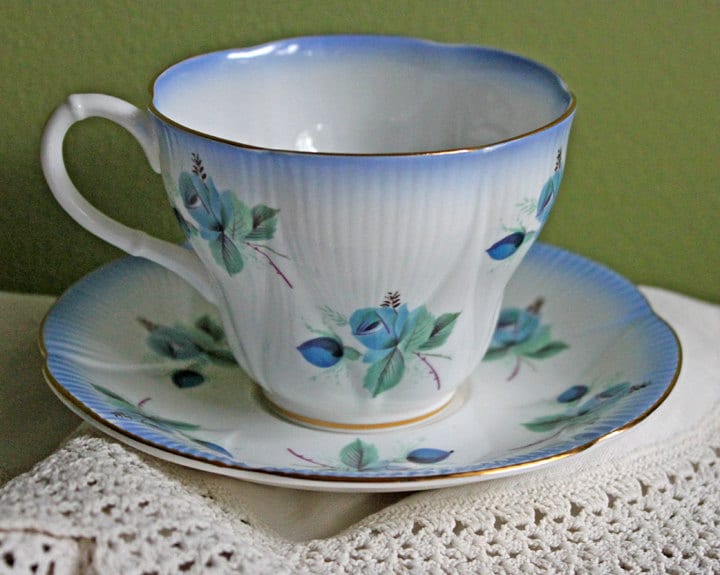 Duchess Fine Bone China Tea Cup and Saucer, Autumn Motif, Made in England