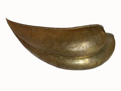 Brass Water Lavabo with Faucet Wall Hanging for Home, Garden, Store, or Cafe.