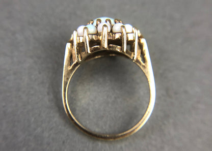 Vintage 10k Gold Cluster Ring with 13 Opal Stones.