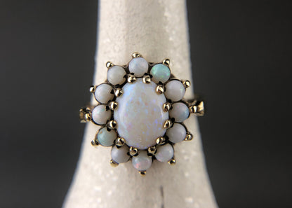 Vintage 10k Gold Cluster Ring with 13 Opal Stones.