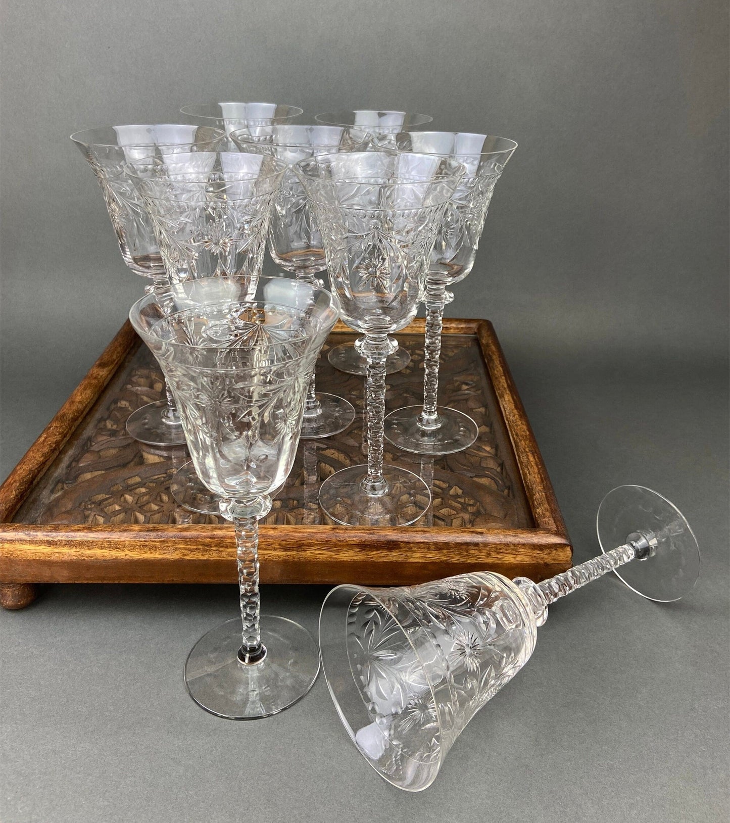 Vintage Champagne Tall Sherbets by Newton Crystal Co. 3365-3. Blown Glass. Swirl Optic & Cut Floral Motif. Set of 4 Glasses. Wedding Gift.