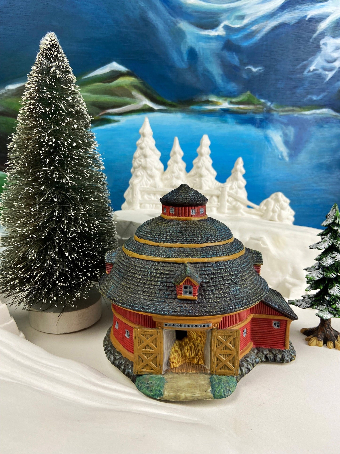 Linda Nelson Stock Village: Lang & Wise Red Round Barn Collectible
