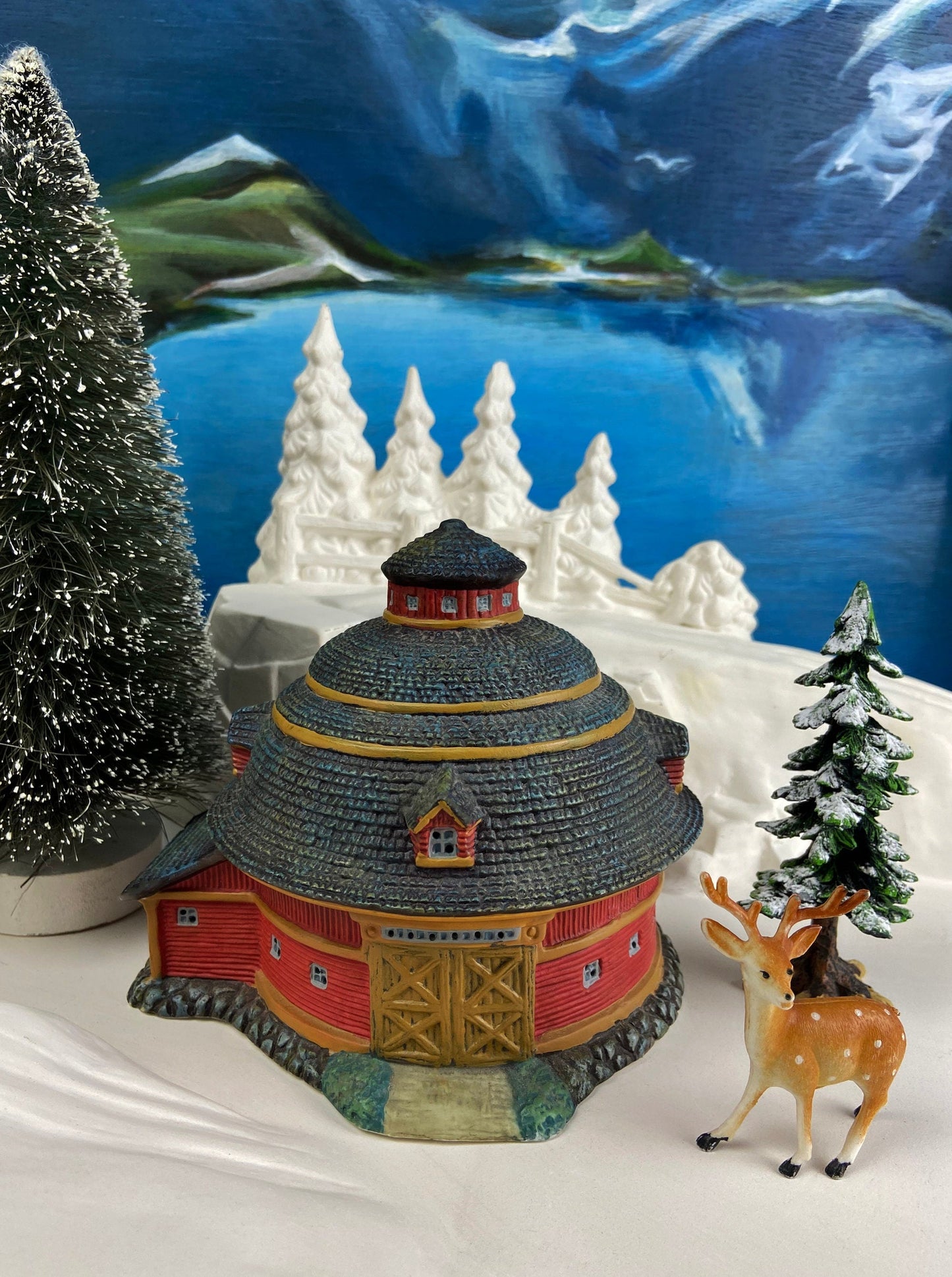 Linda Nelson Stock Village: Lang & Wise Red Round Barn Collectible