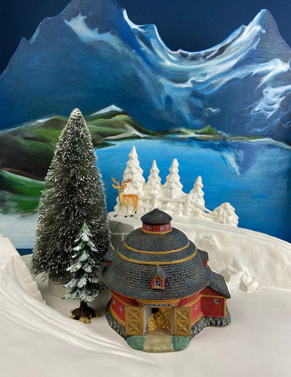 Linda Nelson Stock Village: Lang & Wise Red Round Barn Collectible