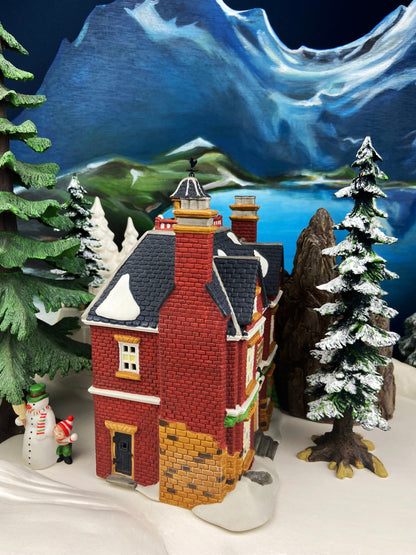 Department 56 Dickens Village Boarding School: 150th Anniversary Edition