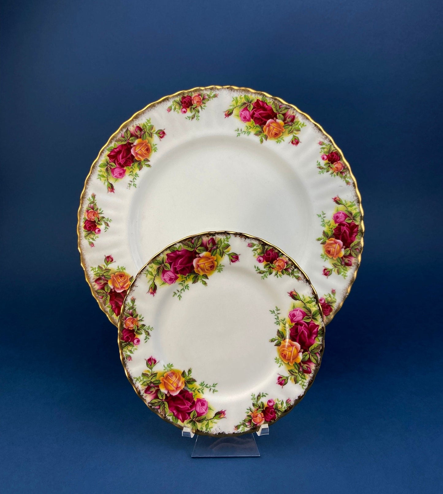 Royal Albert Dessert Plate in Old Country Roses Motif