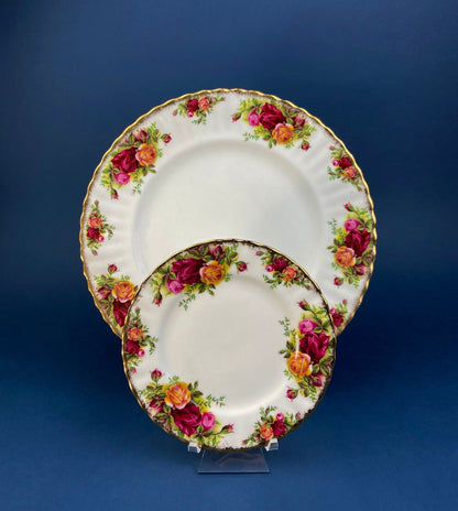 Royal Albert Dessert Plate in Old Country Roses Motif