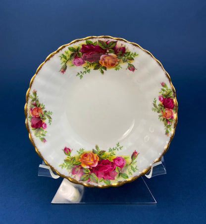 Royal Albert Old Country Roses Tea Cup and Saucer Set, England