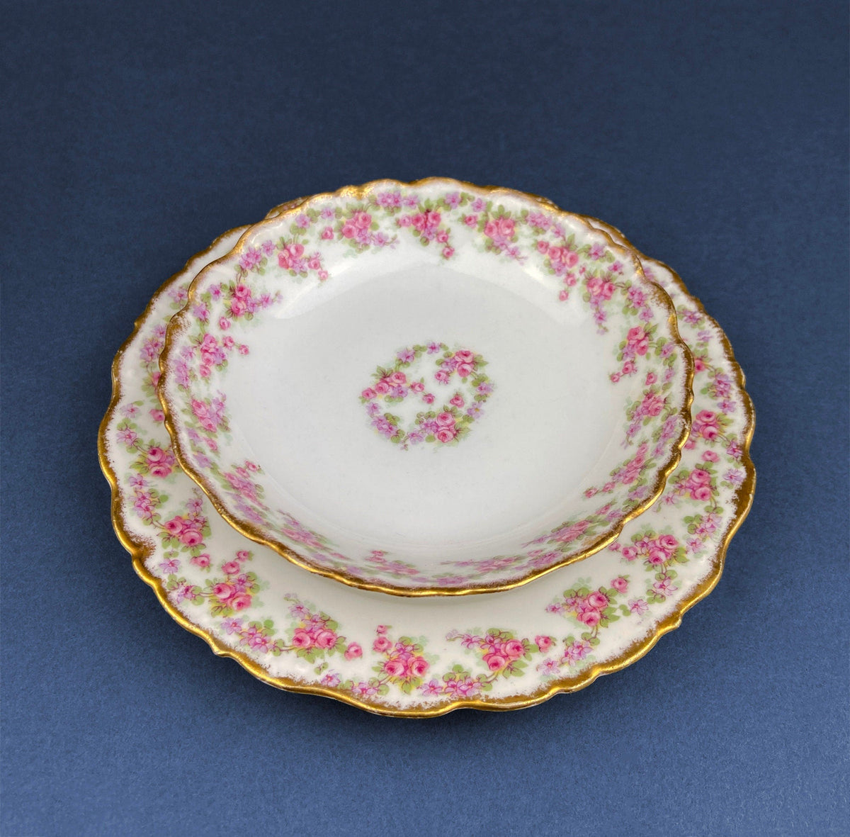 Berry Bowls by Limoges Elite. Set of Eight Berry Bowls. 5 inch Serving Bowls with Pink Roses & Scalloped Rim.