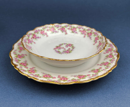 Berry Bowls by Limoges Elite. Set of Eight Berry Bowls. 5 inch Serving Bowls with Pink Roses & Scalloped Rim.