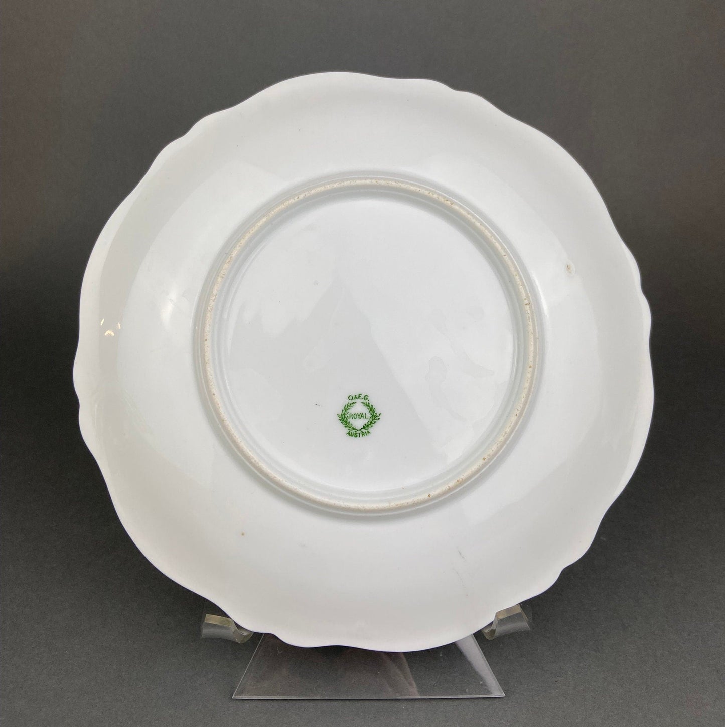 Royal Austria Decorative Plate: Hand-Painted Tea Roses, Fine Bone China