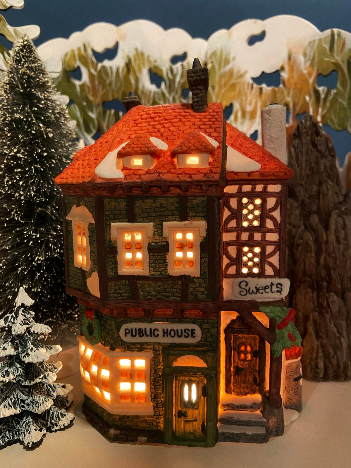 Christmas Village House by Dept 56.  Illuminated Public House. Sweets. Dickens Village Series. Made in Taiwan. Christmas Village/Diorama.