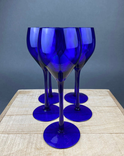 Cobalt Blue Glass Water Goblets. Set of Eight Contemporary Style Stemware. Dark Blue Modern Glassware. Fine Dining.
