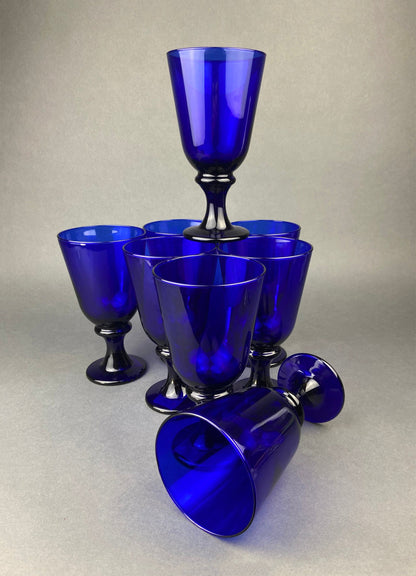 Cobalt Blue Glass Water Goblets. Set of Eight Contemporary Style Stemware. Dark Blue Modern Glassware. Fine Dining.