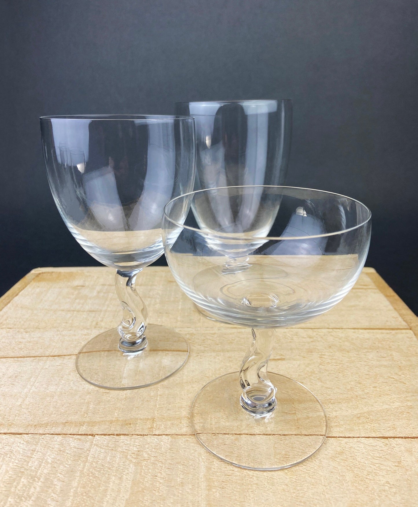Vintage Contour Clear by Fostoria Crystal Juice Glasses with S Shaped Stem. Set of Five Small Stemware. Collectible Glassware. Fine Dining.