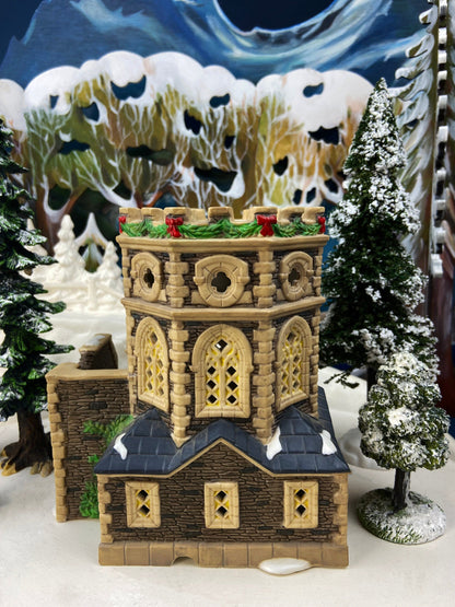 Dept 56 Christmas Village. Illuminated Gunnersbury Park Folly. Dickens Village Series. Limited Edition 30105.