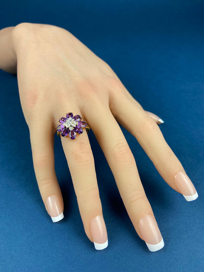Vintage 14k Gold Sapphire Filigree Ring. Elegant Ring / Gift for Her.
