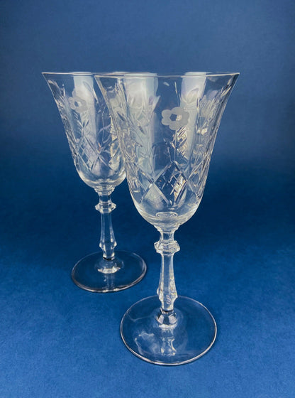 Cut Crystal Champagne Glasses. Geometrical Motif. Set of 7 Stemware. Incredible Shimmer & Ping. Wedding Gift. Housewarming Celebration.
