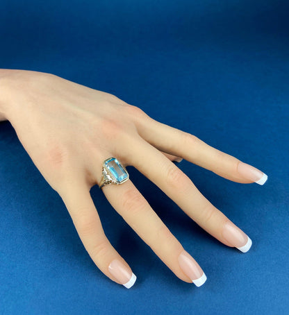 Art Deco 14k Gold 5ct Sky Blue Topaz Ring