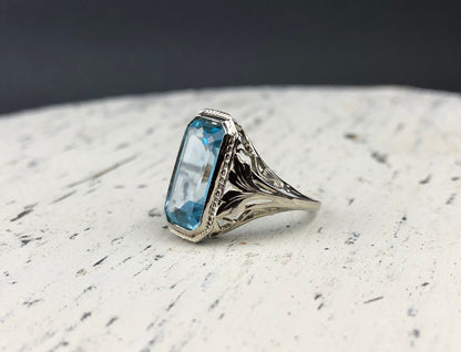 Art Deco 14k Gold 5ct Sky Blue Topaz Ring