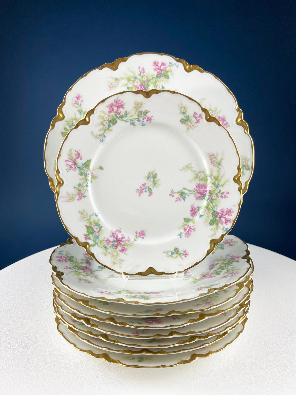 Oval Haviland Limoges Platter with Scalloped Edge. Stunning Porcelain Serving Dish. Wild Roses Motif. French Country. Serviceware.