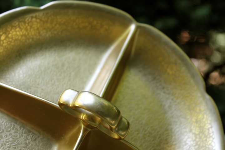Pickard Divided Bowl with Embossed Rose and Daisy Pattern Over 24 Karat Gold