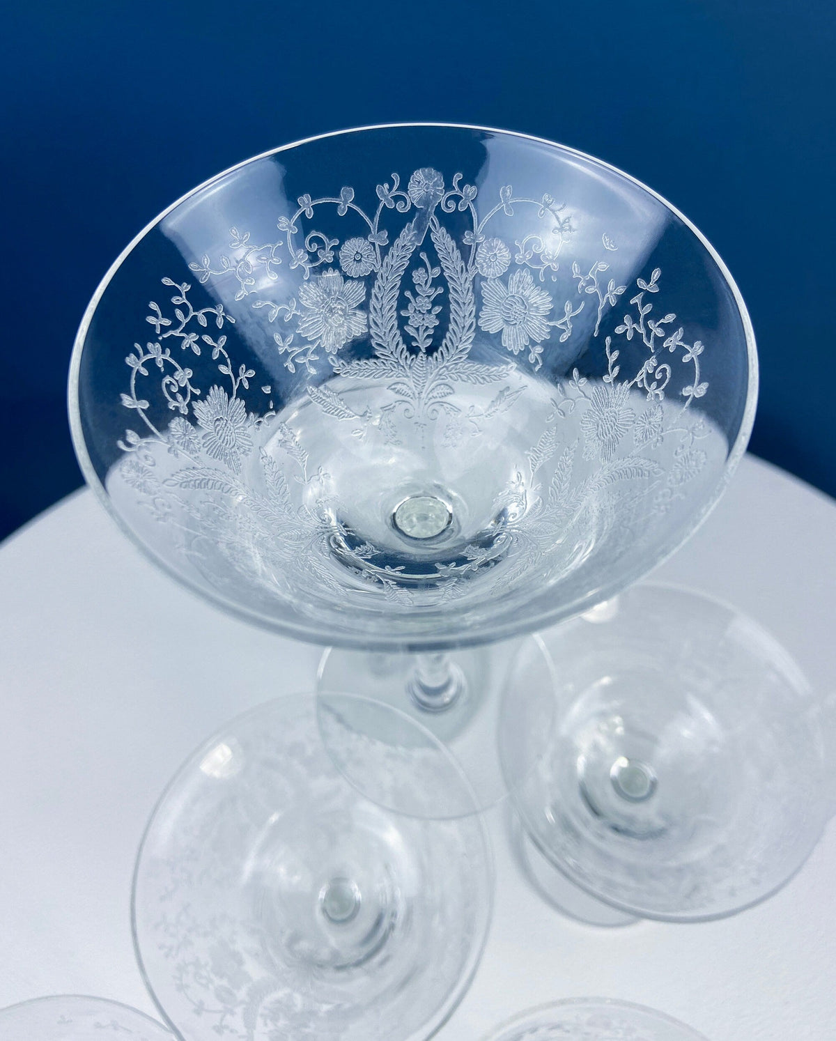 Vintage New Martinsville Tall Sherbet Champagne Glasses. Set of 7 Prelude Etched Stemware. Highly Collectible Barware. Wedding Registry.