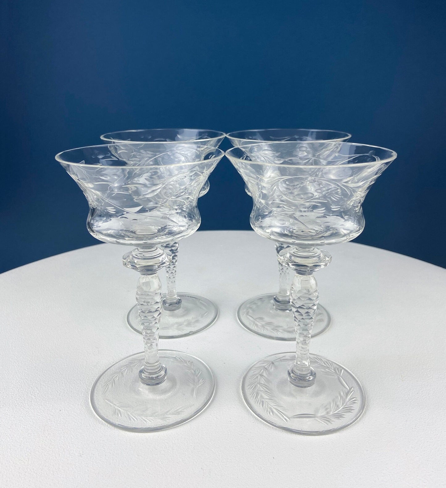 Vintage Champagne Tall Sherbets by Newton Crystal Co. 3365-3. Blown Glass. Swirl Optic & Cut Floral Motif. Set of 4 Glasses. Wedding Gift.