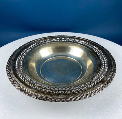 Vintage Silver Plated Serving Dishes Collection. Stunning Lacey Filigree. Benedict Plate, Gorham,  W.M. Rogers. Table Centerpieces. Holiday.