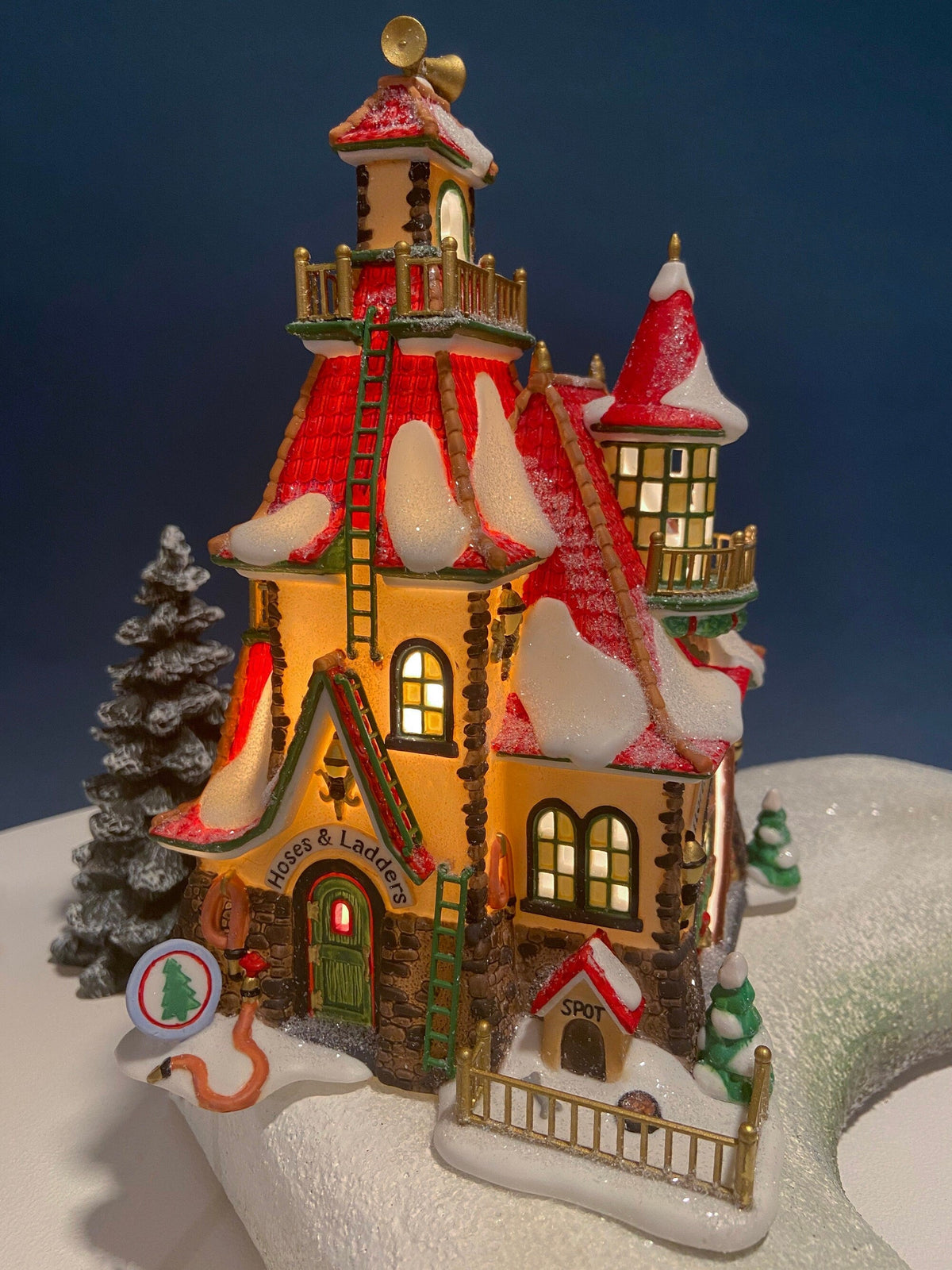Needle's Tree Farm. Illuminated Porcelain Christmas Village House by Dept. 56. North Pole Series. Magically Detailed Holiday Decor.