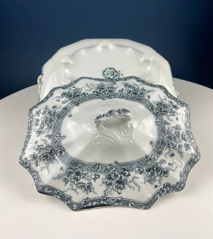 Antique Wedgwood Porcelain Tureen. Oval Soup Serving Dish with Black/White Motifs and Reliefs. Scalloped Edges. Family Dining. Holiday.