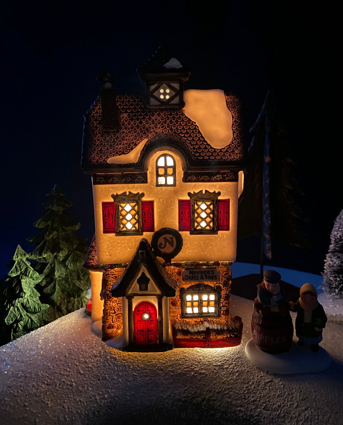 Neenee's Dolls and Toys by Department 56. Christmas Village House. Illuminated North Pole Series. Alternative Holiday Decor.