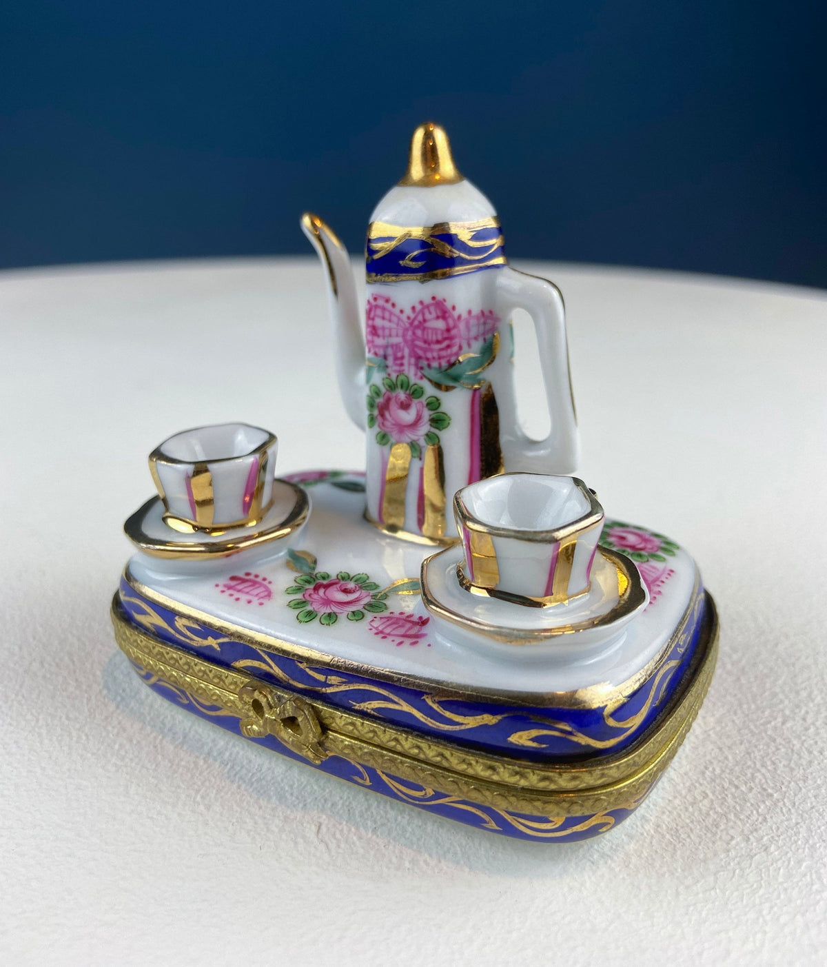 Tea Time Porcelain Limoges Box. Miniature Tea Setting, Tea/Coffee Pot & Cups with Floral Motif. Made in France. Highly Collectible.