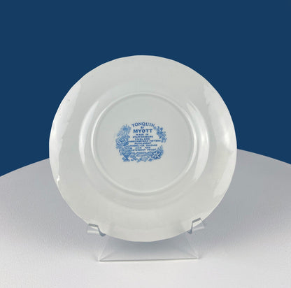 Collection of Fine English Blue White Tableware. 3 Plates & 2 Berry Bowls. Lochs of Scotland. Huddington Court. Tonquin by Mott. Rustic Home