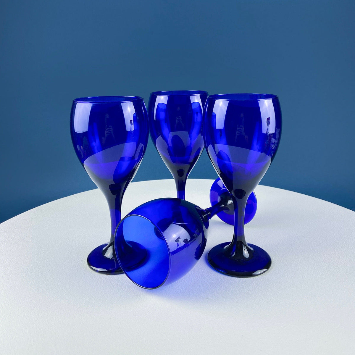 Cobalt Blue Wine Glasses. Set of Four Stemware. Dark Blue Modern Design. Holiday Celebration. Home Dining Room Decor. Gift for Him or Her.